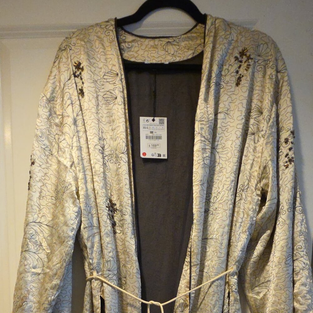 Zara Long Open Printed Kimono robe in Ecru and Beige color  Size extra small XS